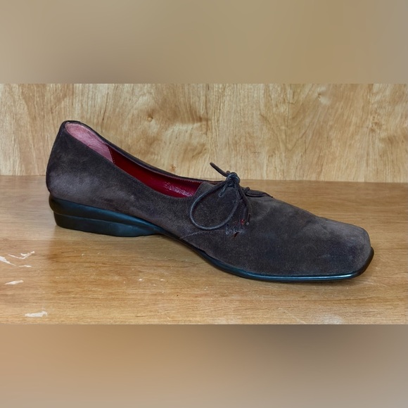 Salvatore Ferragamo Sport Women’s 8.5 Brown Suede Tied Square Toe Loafers Flats - Picture 4 of 9